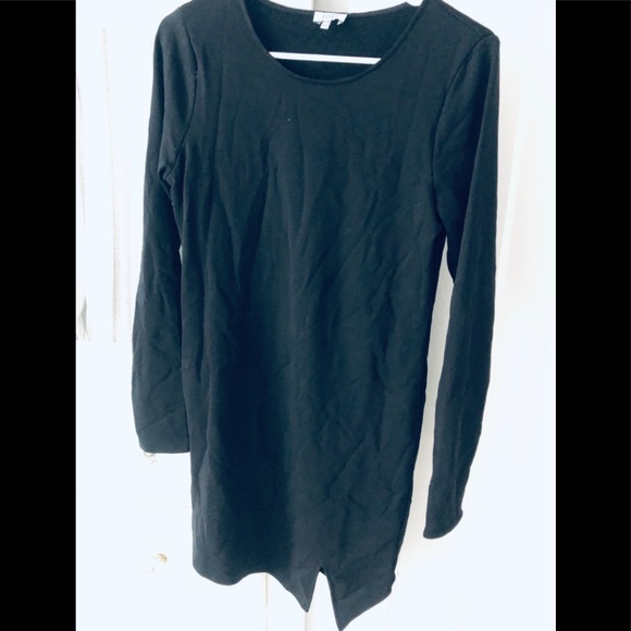 Tobi Dresses & Skirts - Black Tobi long sleeve dress Tobi Dresses & Skirts - Black Tobi long sleeve dress
